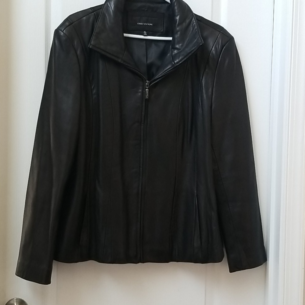 Jones New York Genuine Leather jacket